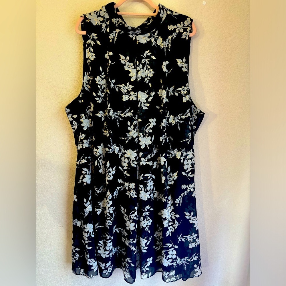 Lane Bryant Black Metallic Foil Floral Chiffon Pleated Tie Neck Swing Dress 28